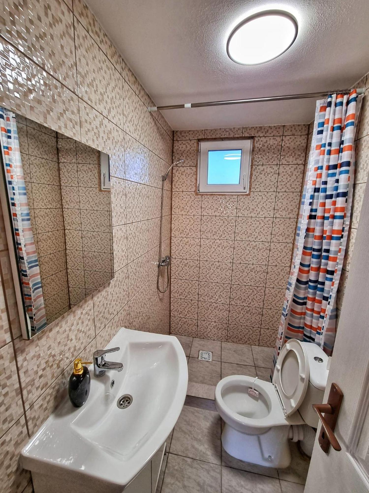 Cabana Varad Coronini Moldova Veche Екстер'єр фото