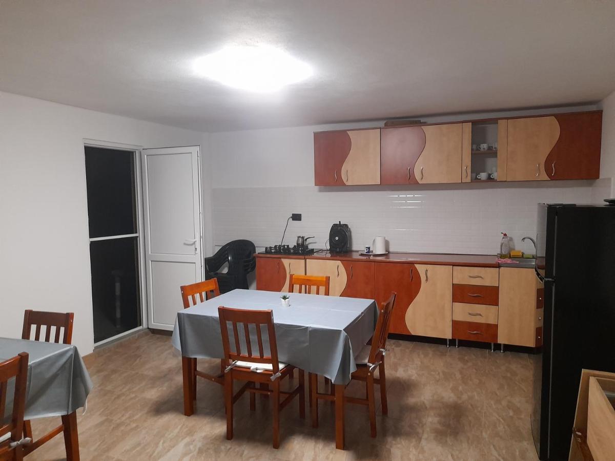 Cabana Varad Coronini Moldova Veche Екстер'єр фото
