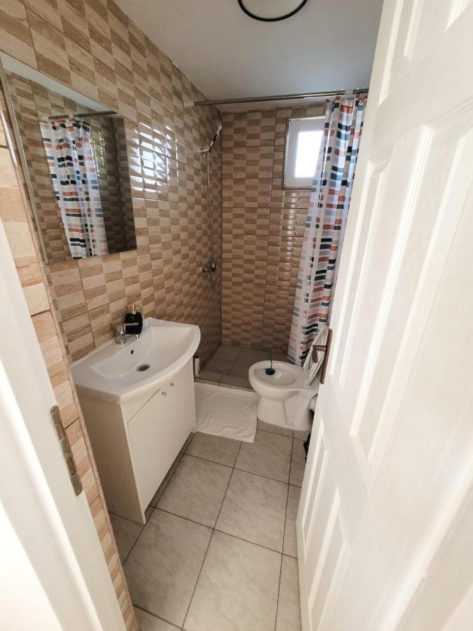 Cabana Varad Coronini Moldova Veche Екстер'єр фото