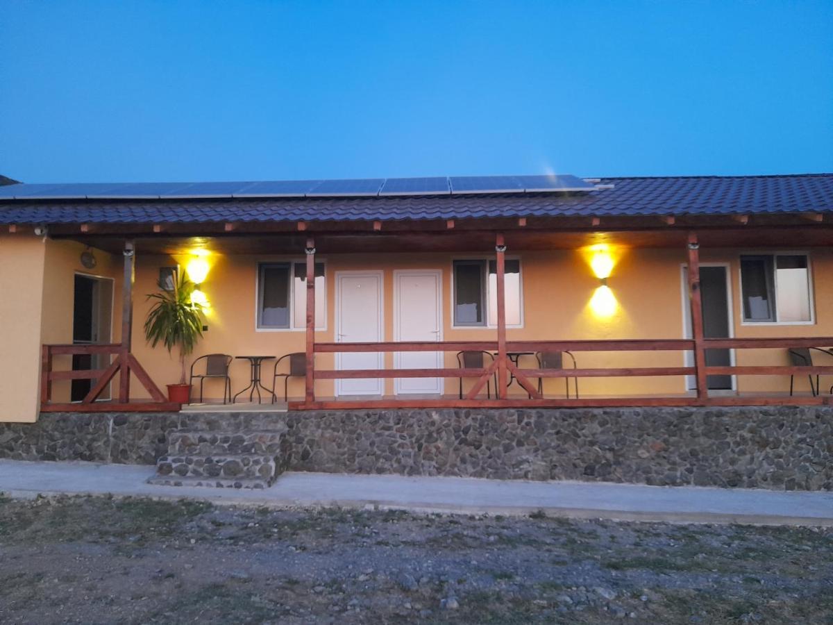 Cabana Varad Coronini Moldova Veche Екстер'єр фото